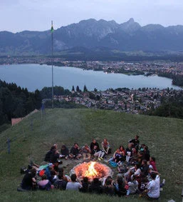 Titelbild Lagerfeuer